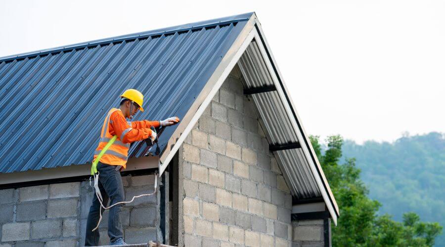 Expert Emergency Roof Repairs services in Warrior, AL